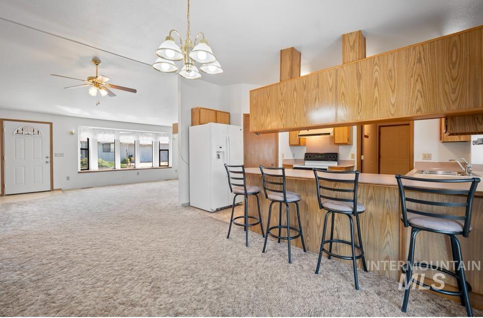 Property Photo: 1128 Burrell Ave. 2 ID 83501
