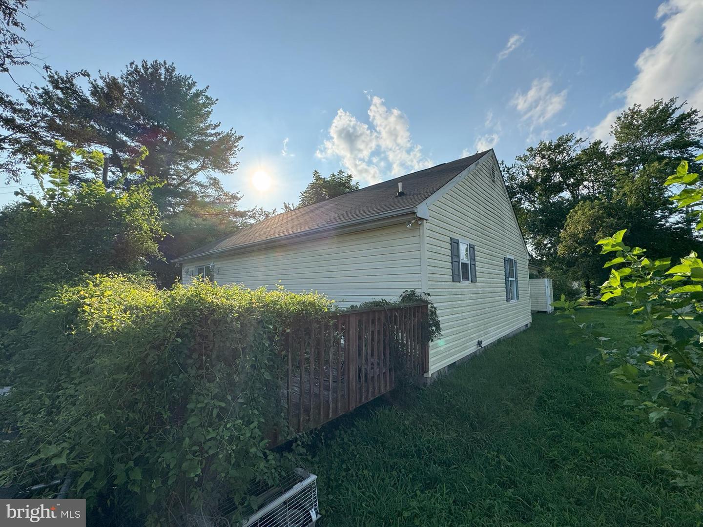 Property Photo: 602 E Laurel Street Extension DE 19947