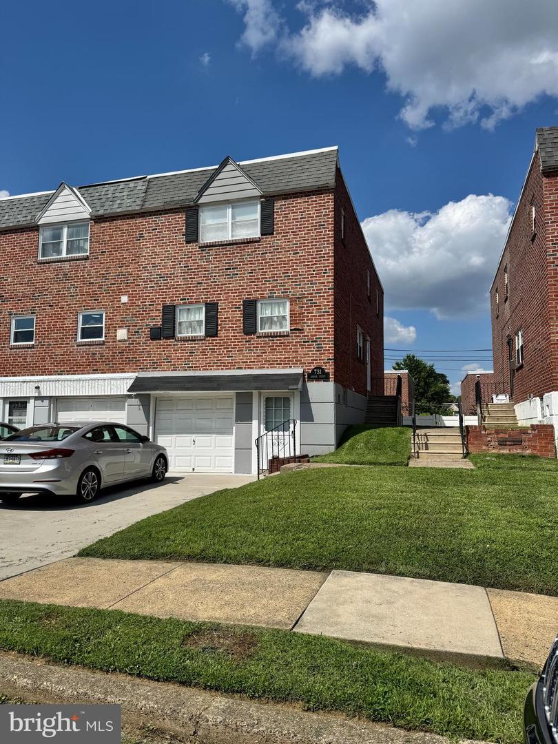 Property Photo:  731 Arnold Street  PA 19111 