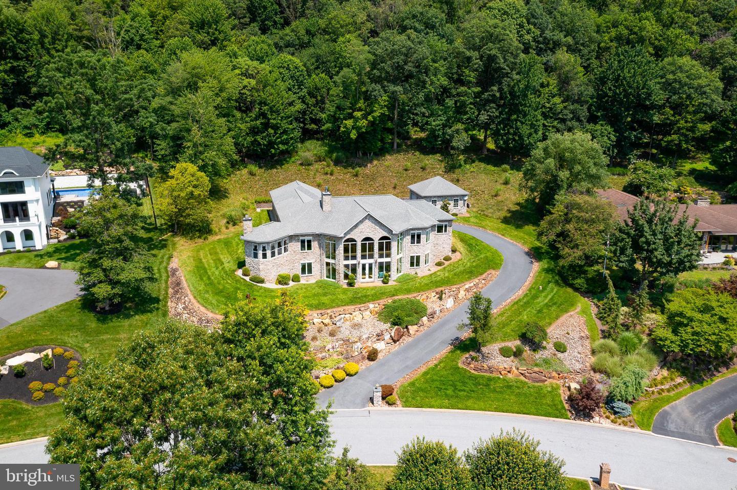 Property Photo:  522 Halyard Way  PA 17025 