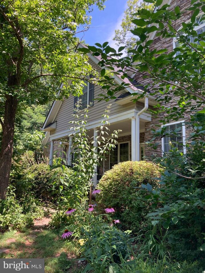 Property Photo: 1021 Albert Rennolds D VA 22401