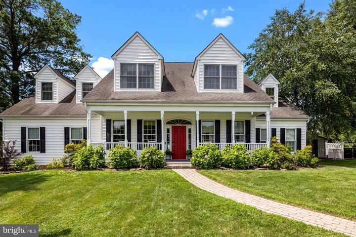 Property Photo: 1472 Rosalie Avenue PA 19020