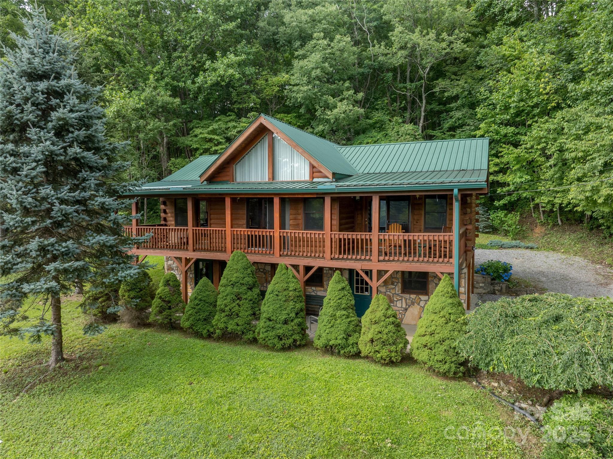 Property Photo:  125 Apple Blossom Lane  NC 28751 