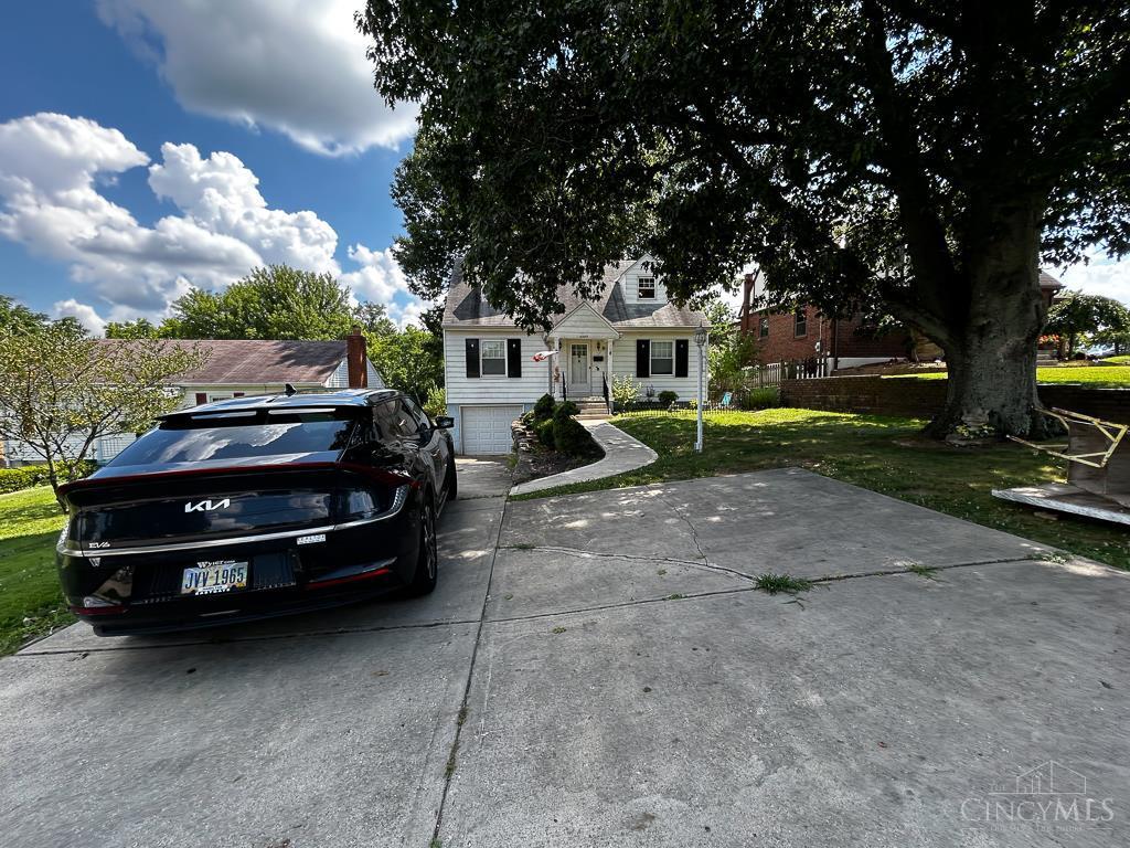 Property Photo: 3289 Van Zandt Drive OH 45211