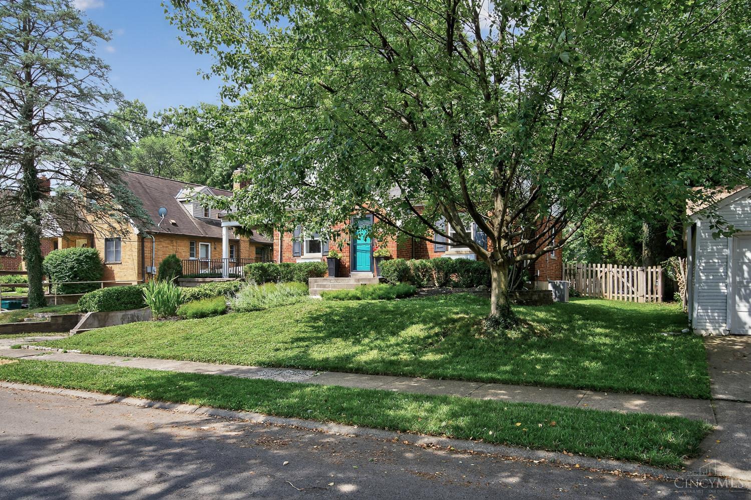 Property Photo: 6325 Fairhurst OH 45213
