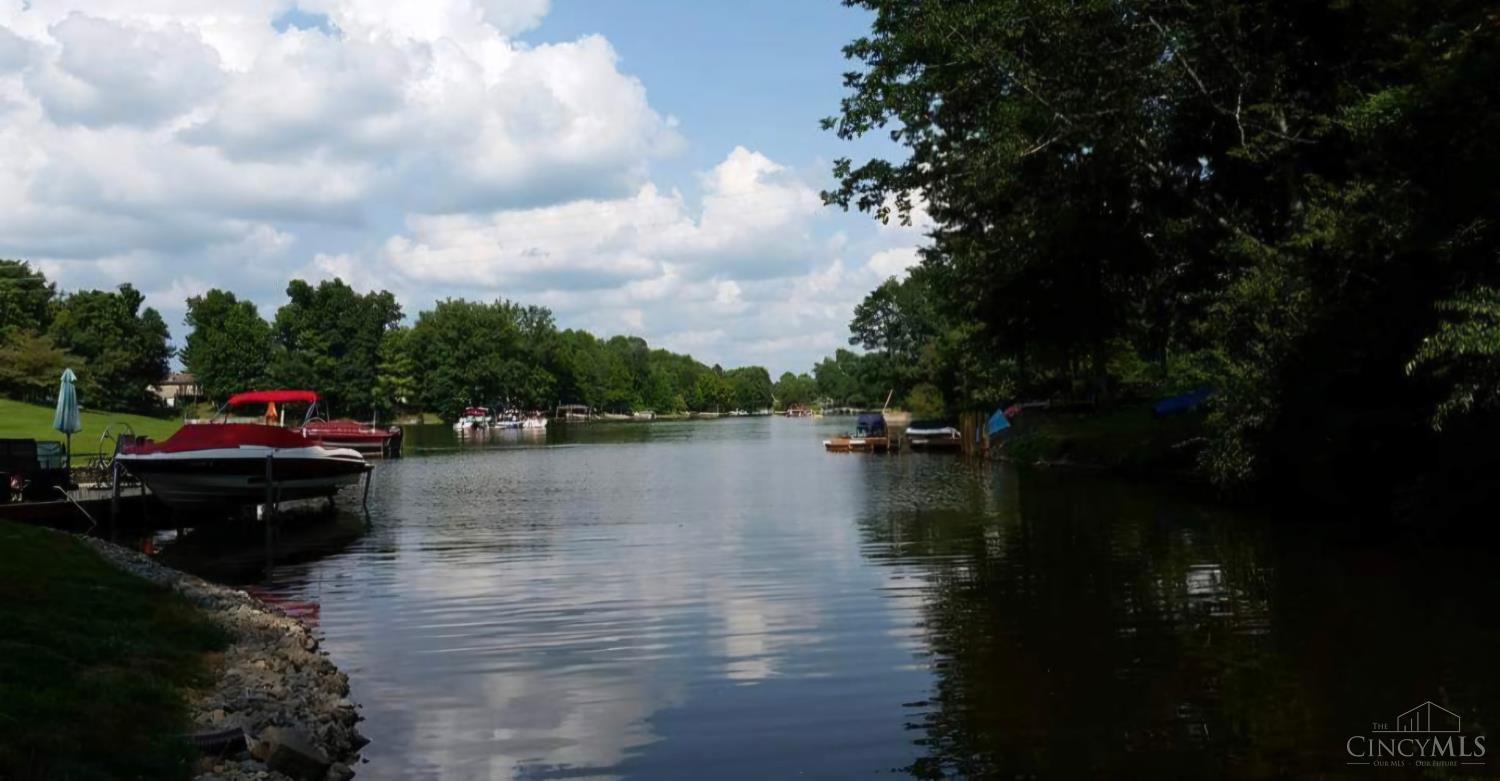 Property Photo: 9 E Mohican Cove OH 45171