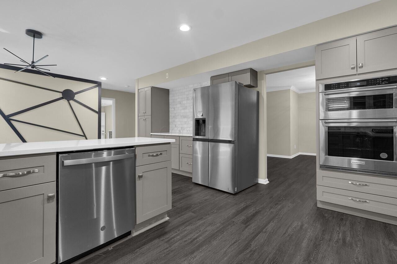 Property Photo:  3139 Rivermill Drive  OH 43220 