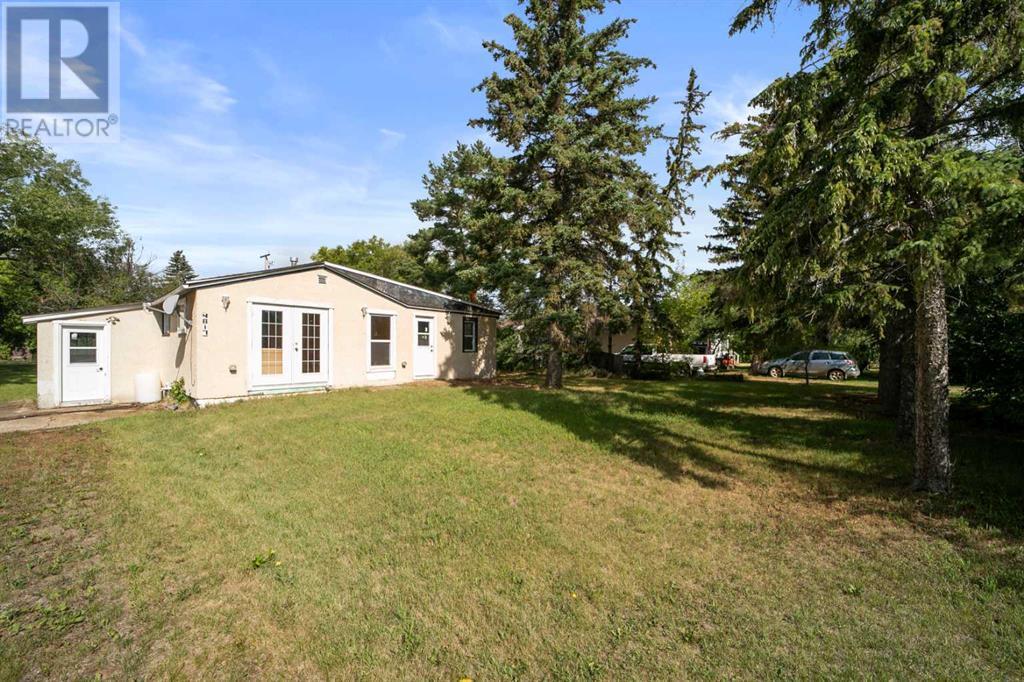 Property Photo:  4817 49 Street  AB T0B 4C0 