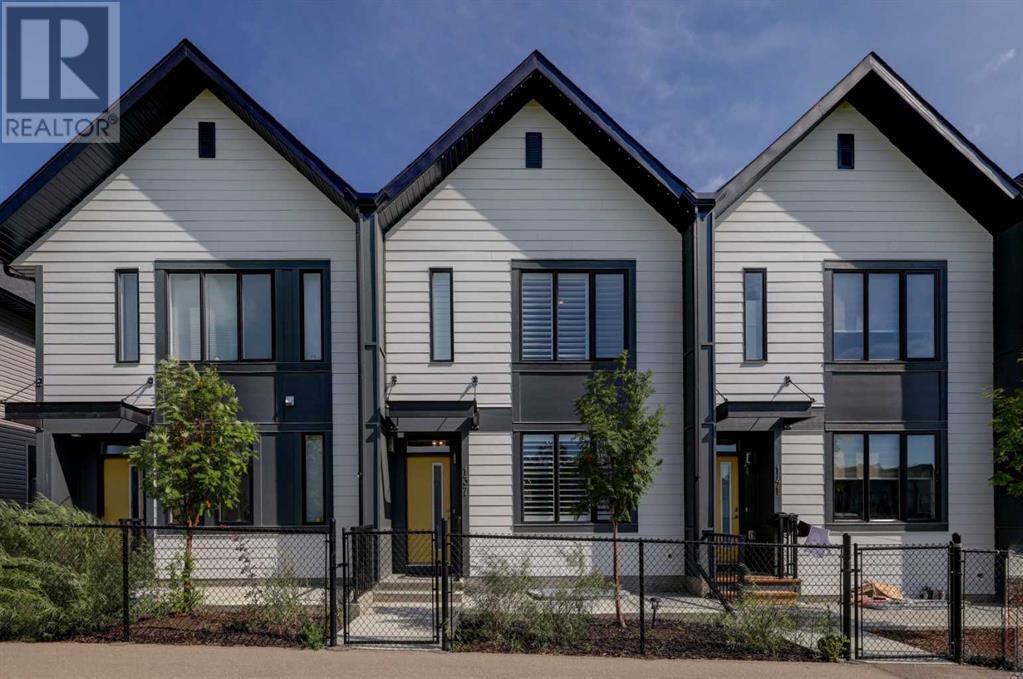 Property Photo: 137 South Point Green Southwest AB T4B 5J3