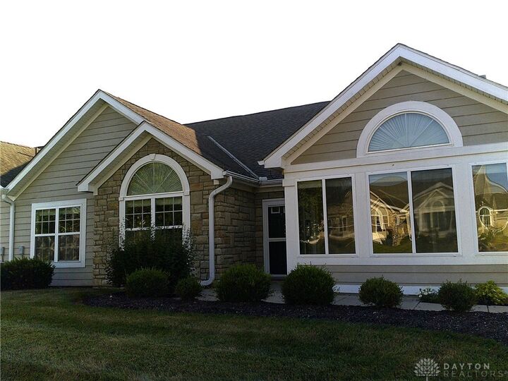 4733 Cobblestone Drive  Tipp City OH 45371 photo