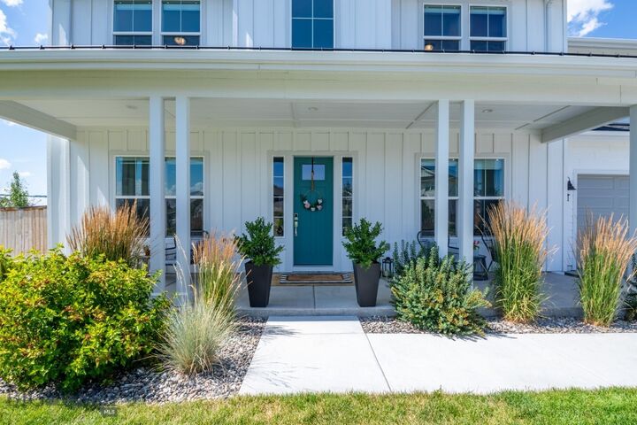 Property Photo: 1605 Wyatt Earp Court MT 59714