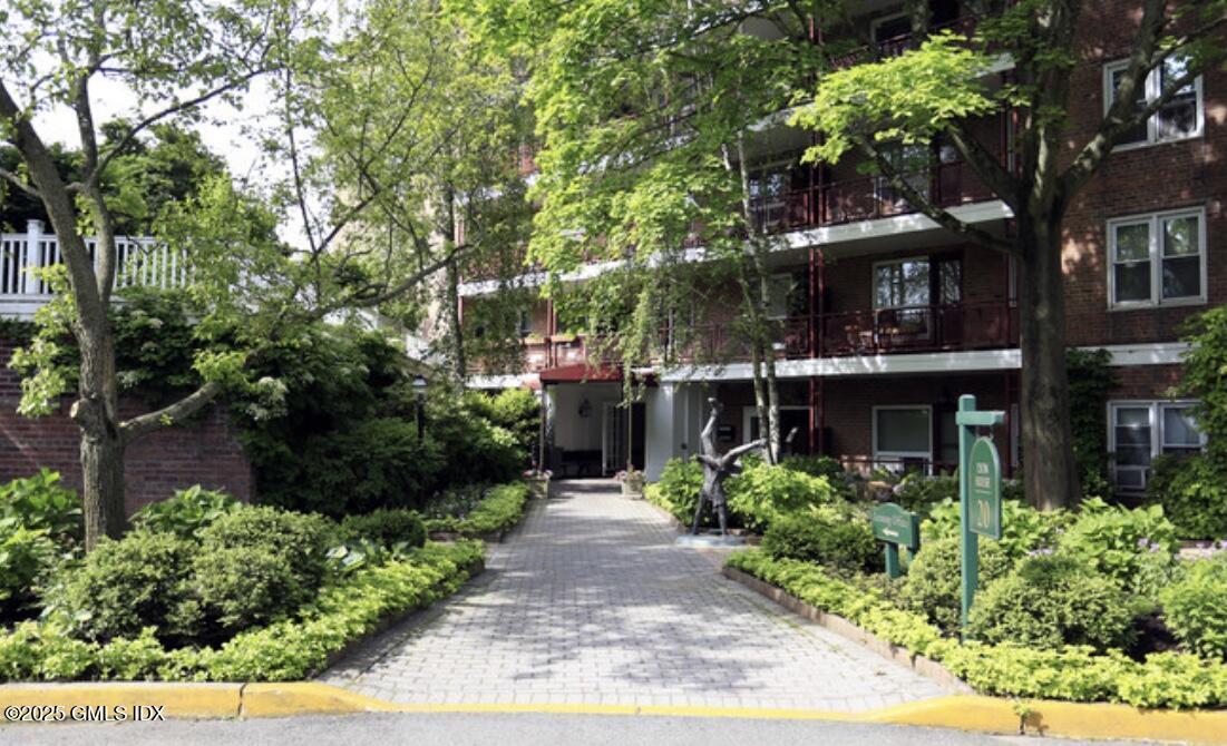 Property Photo:  20 Brookside Drive 3D  CT 06830 