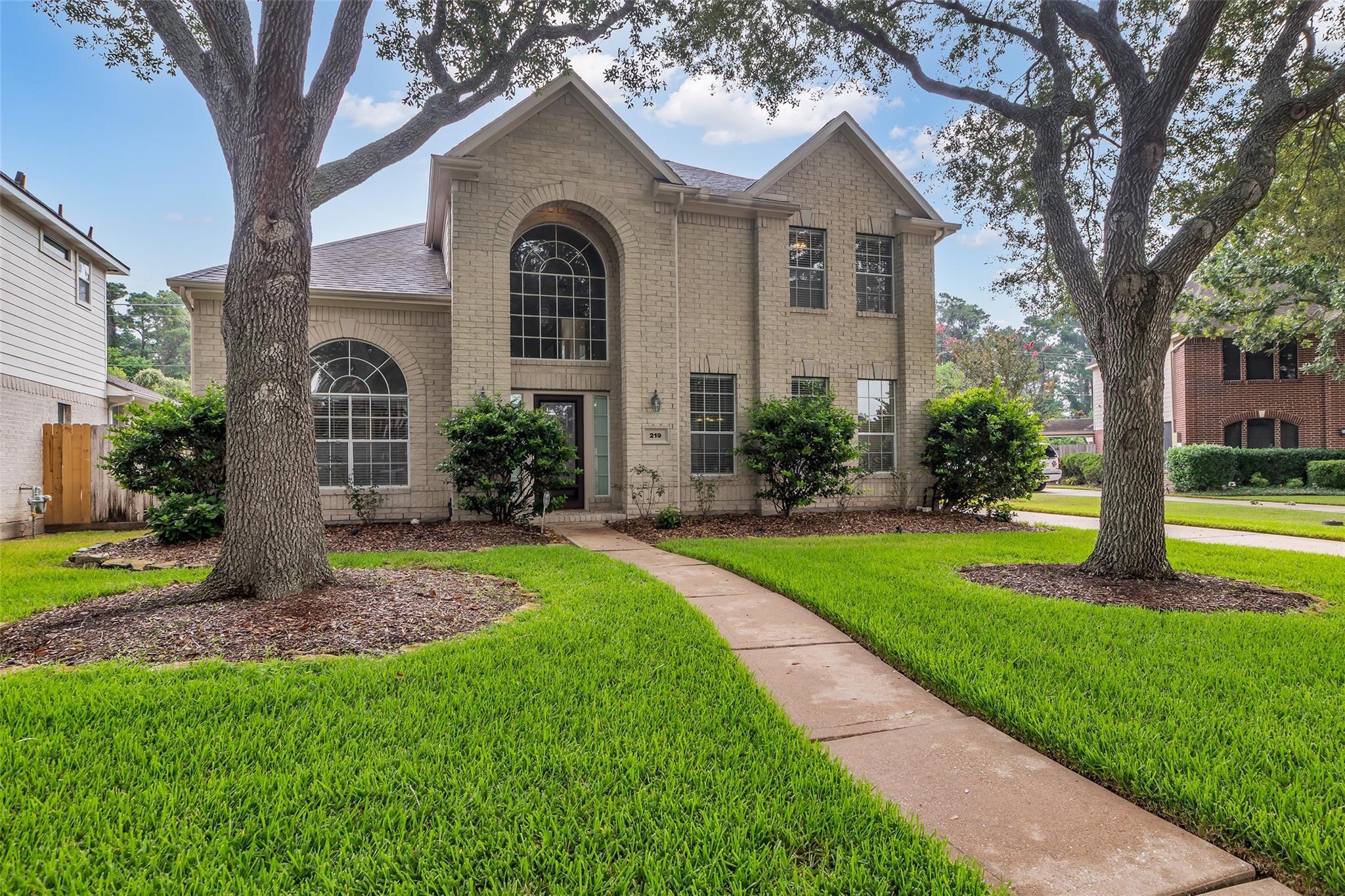 Property Photo: 219 Rustic Oaks Drive TX 77573
