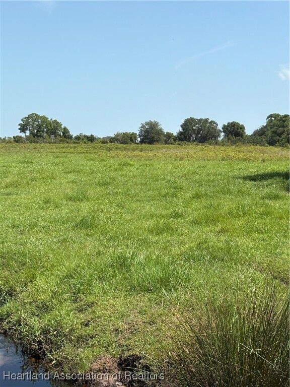 Property Photo: 1000 Cattle Ranch Road FL 33960