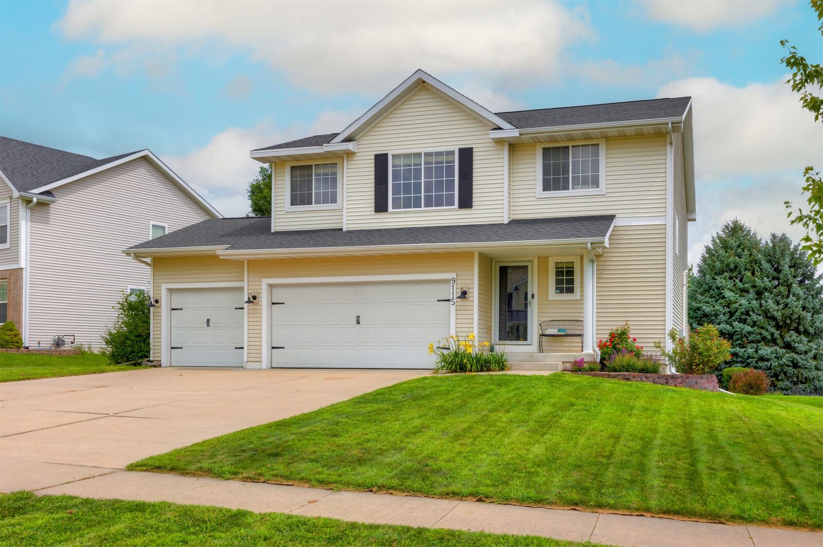 Property Photo:  9115 Cowden Drive  IA 50131 