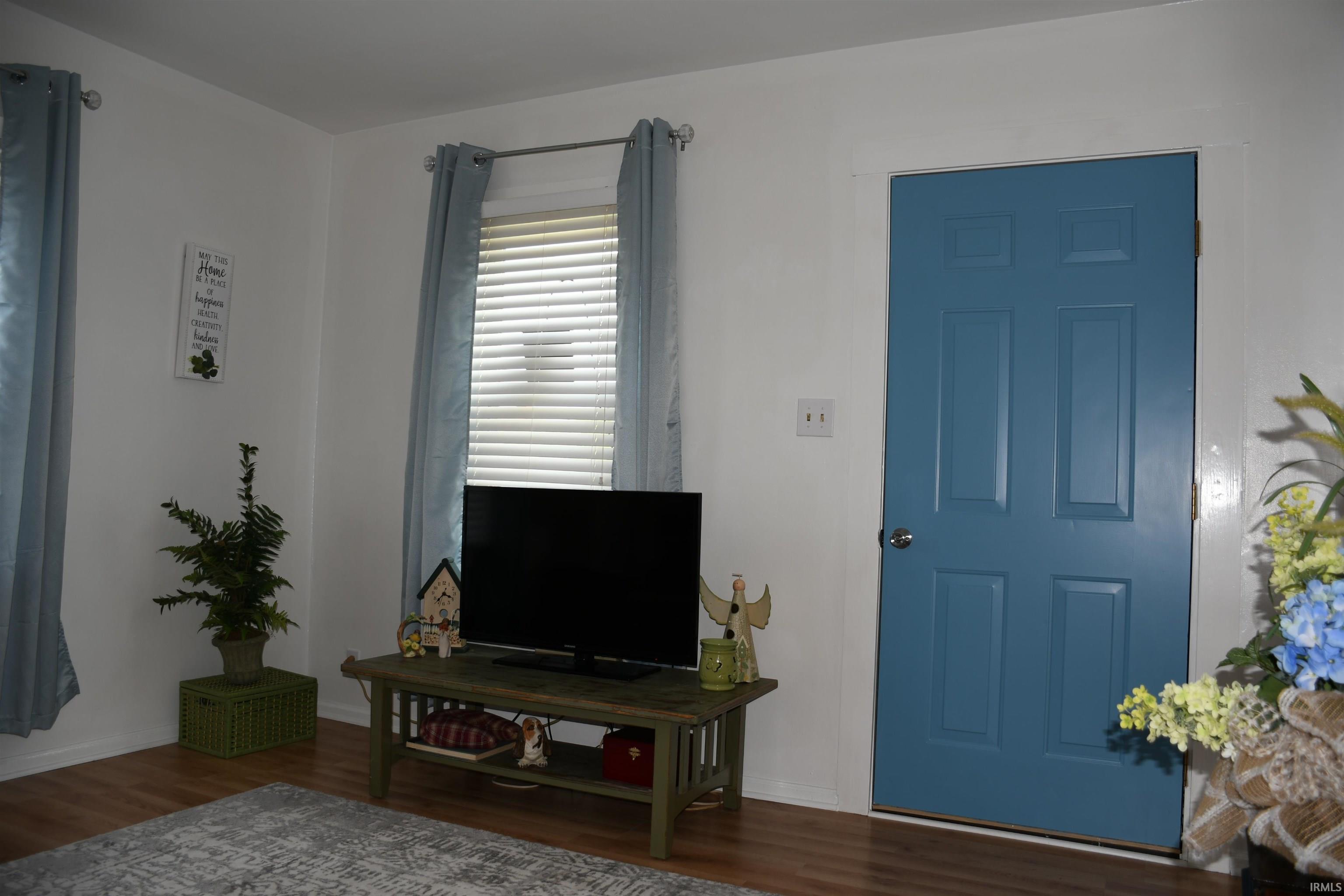 Property Photo: 516 Wedeking Avenue IN 47711-3710