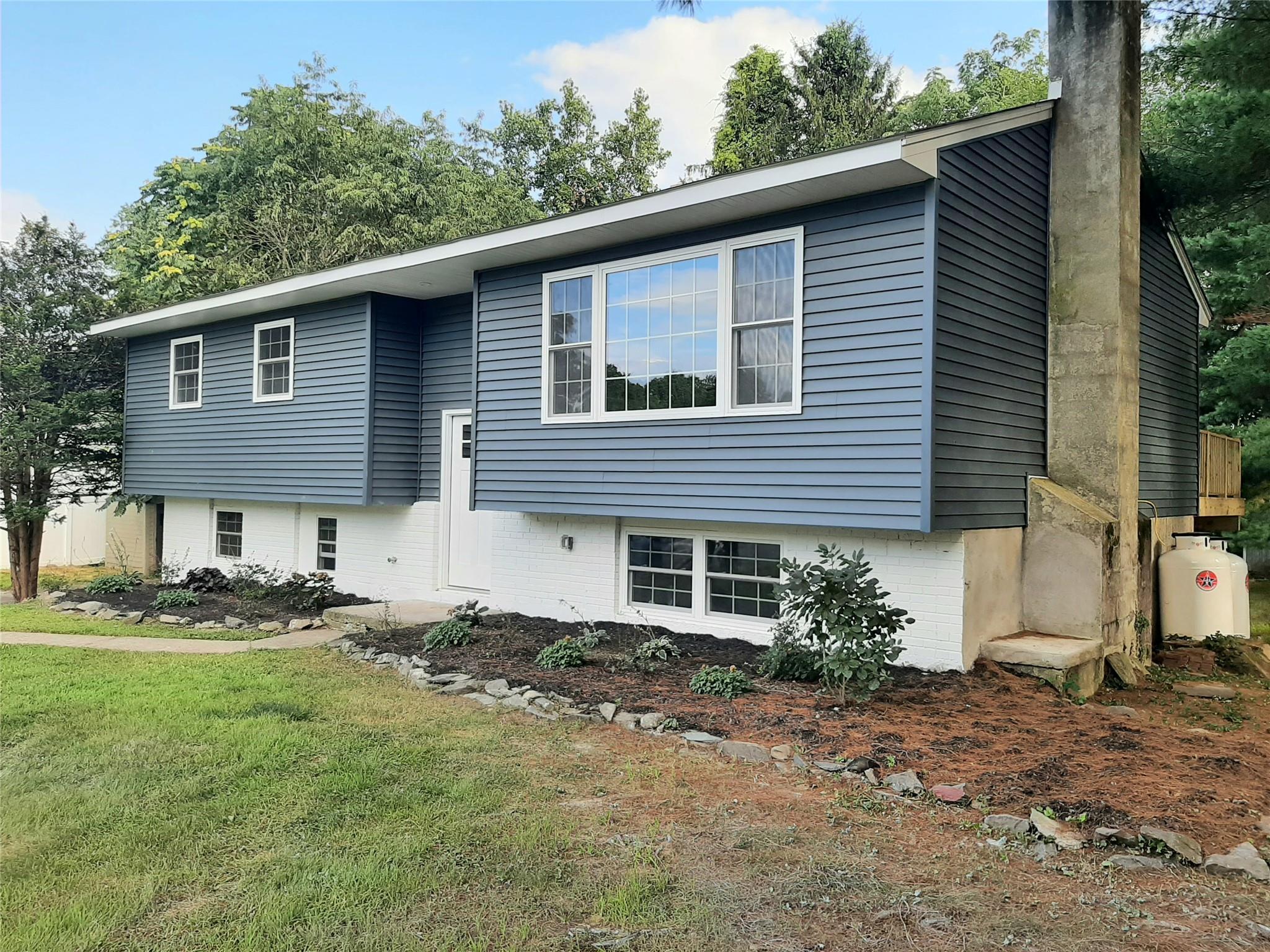 Property Photo: 8 Jonathan Drive NY 12580