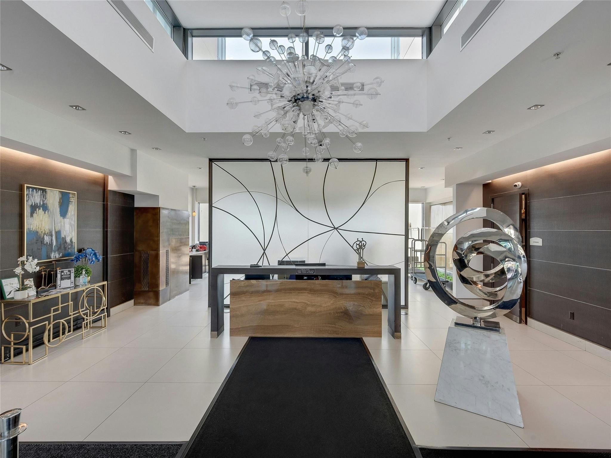Property Photo:  701 Ridge Hill Boulevard 2E  NY 10710 
