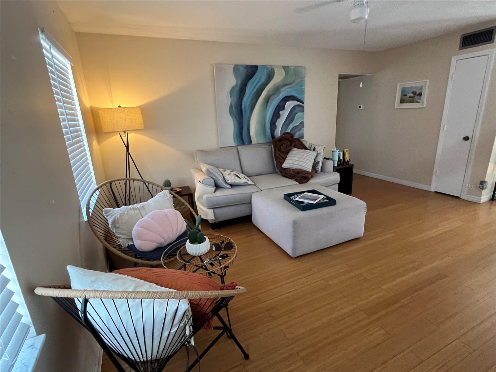 Property Photo: 6980 Avenue Des Palais 2 FL 33707