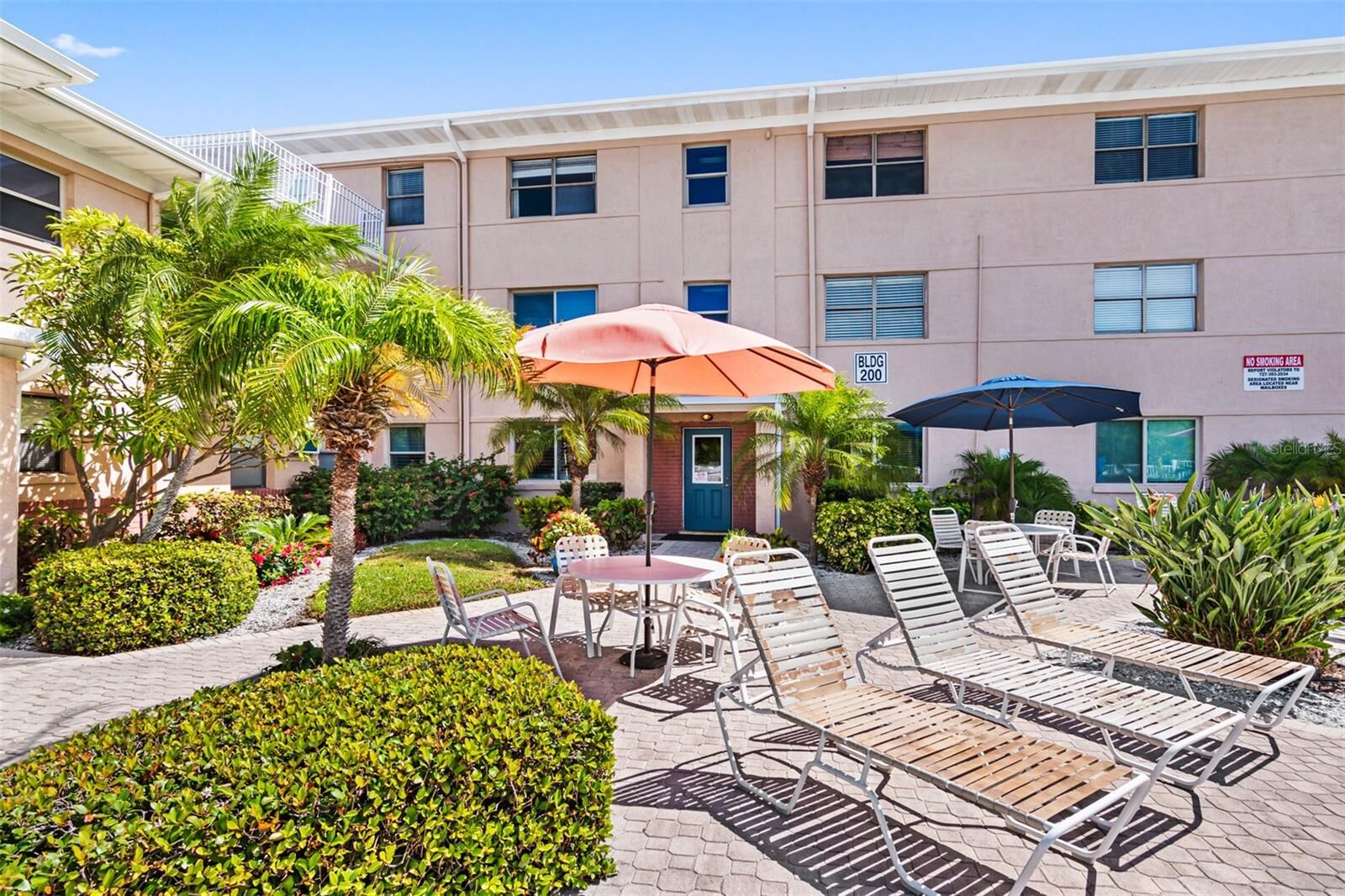 Property Photo: 6700 Sunset Way 105 FL 33706