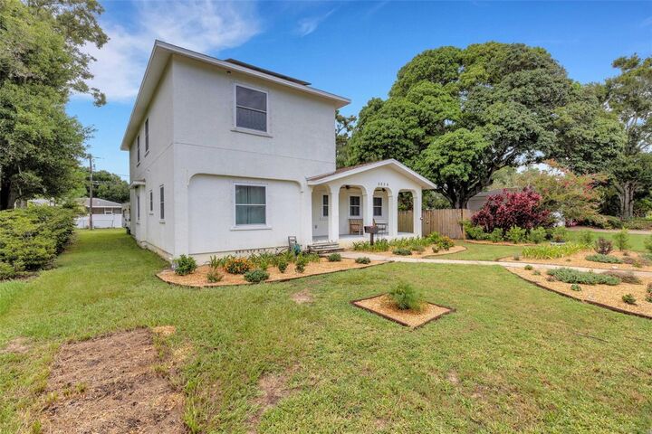 Property Photo: 5039 17th Avenue N FL 33710