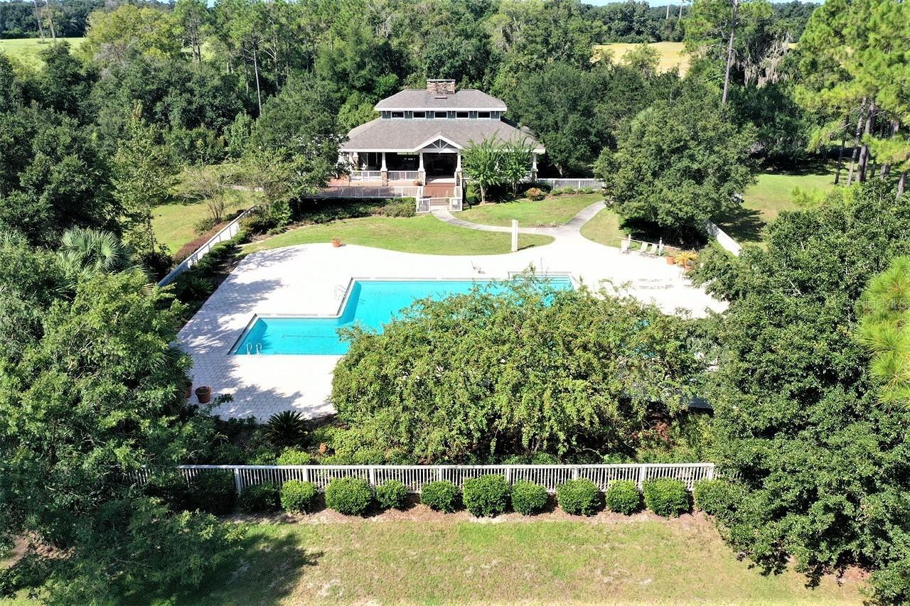 Property Photo: 2004 SW 188th Street FL 32669