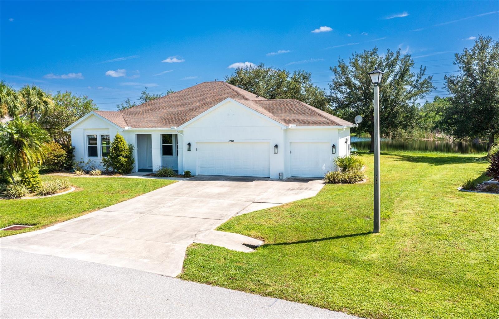 Property Photo: 12711 SW Pembroke Circle S FL 34269