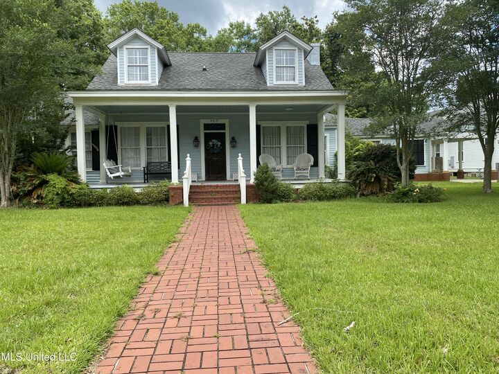 Property Photo:  4019 Bellview Avenue  MS 39563 