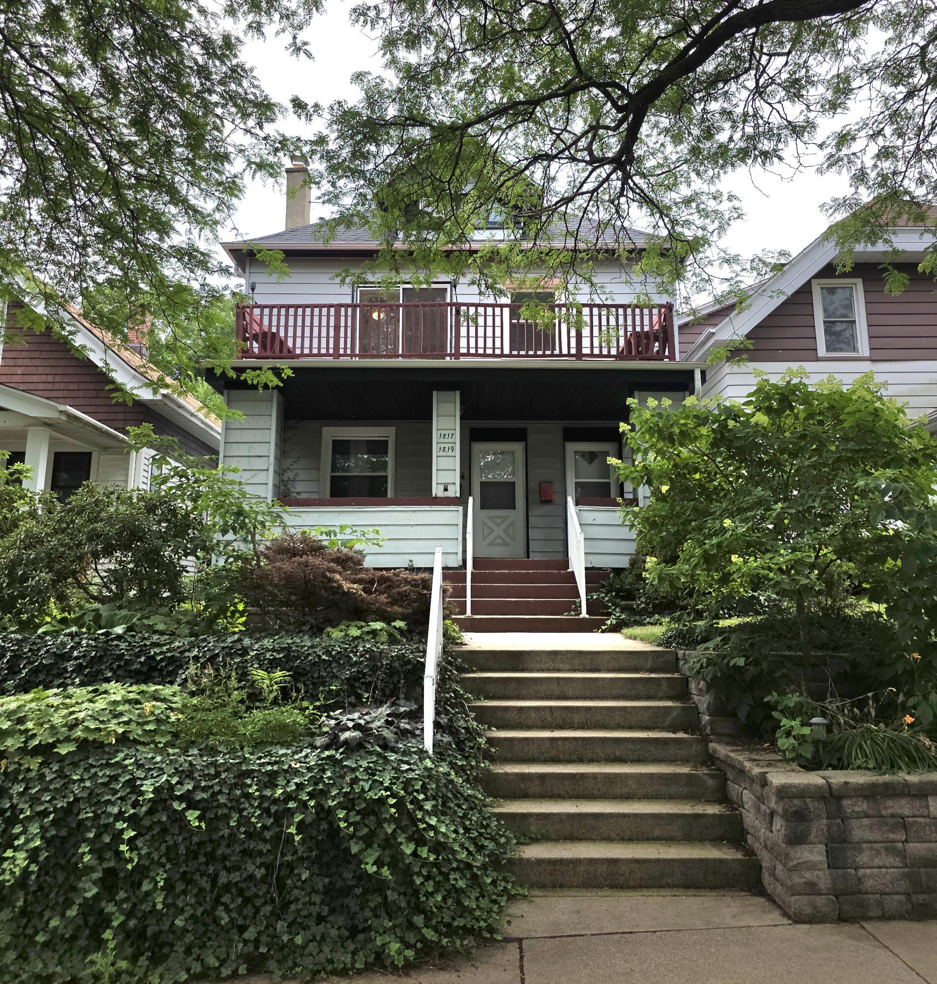 Property Photo:  1817 E Rusk Ave 1819  WI 53207 