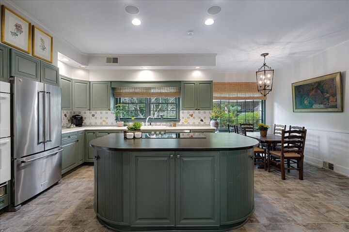 Property Photo: 173 Wunderlich Cv TN 38111