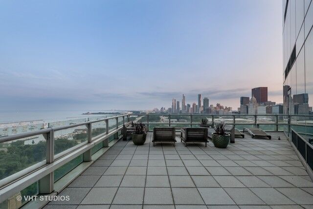 Property Photo:  340 E Randolph Street 1503  IL 60601 