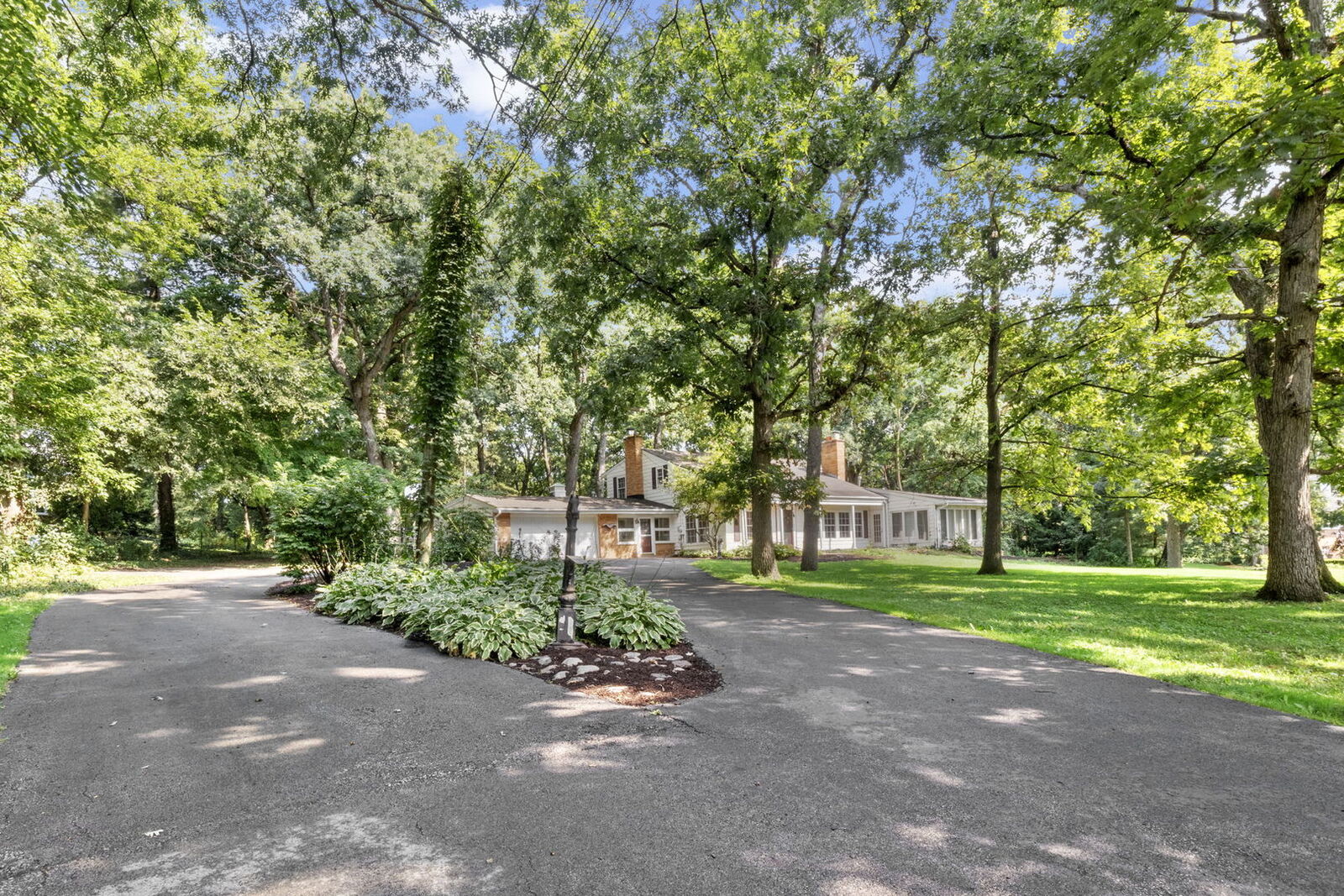 Property Photo: 12222 Rambling Road IL 60491