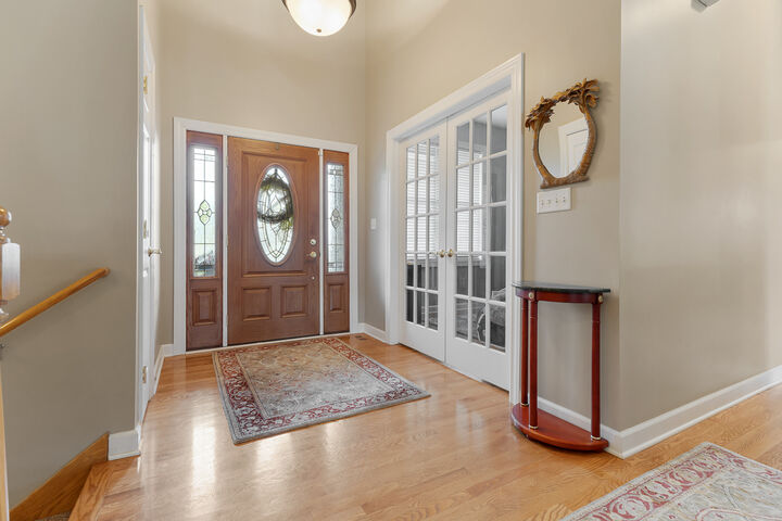 Property Photo: 6N185 Autumn Lane IL 60175