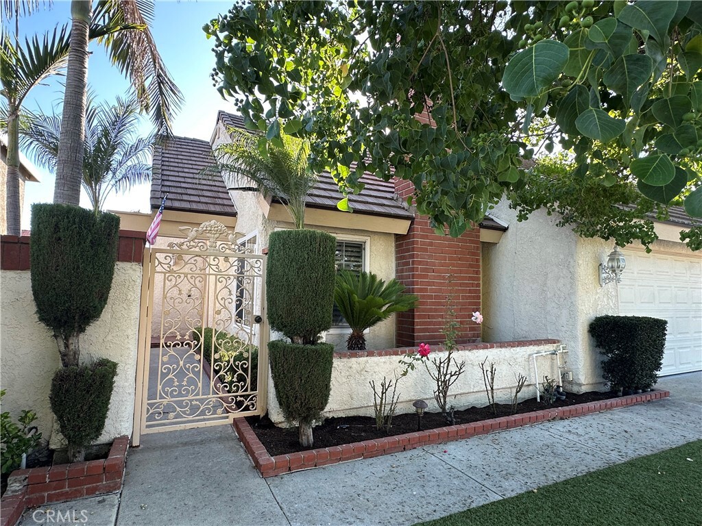 Property Photo: 191 N Paseo Rio Moreno CA 92807