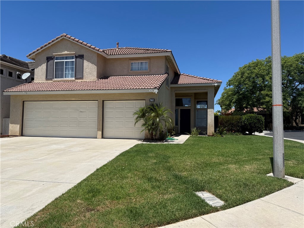 Property Photo: 670 Stoney Creek Circle CA 92879