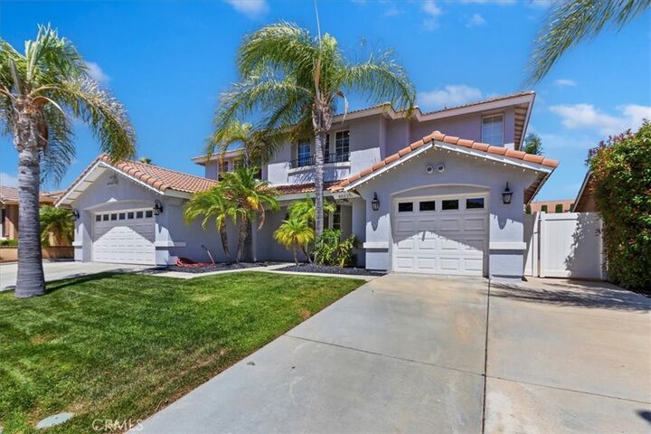 Property Photo:  40320 Camino Campos Verde  CA 92591 