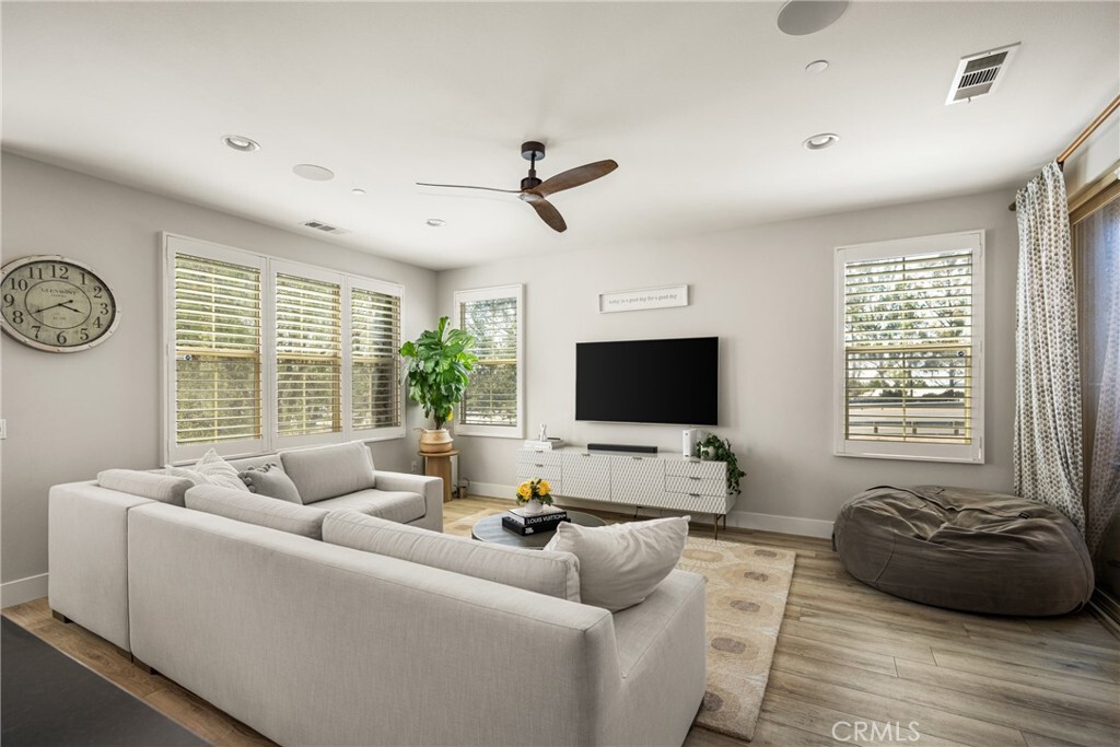 Property Photo: 104 Capricorn CA 92618