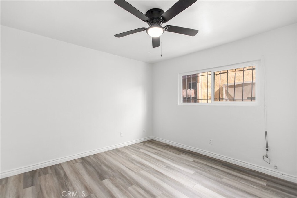 Property Photo: 925 W 76th Street 2 CA 90044