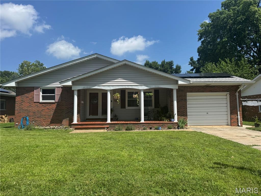 Property Photo: 147 Ash Street IL 62095