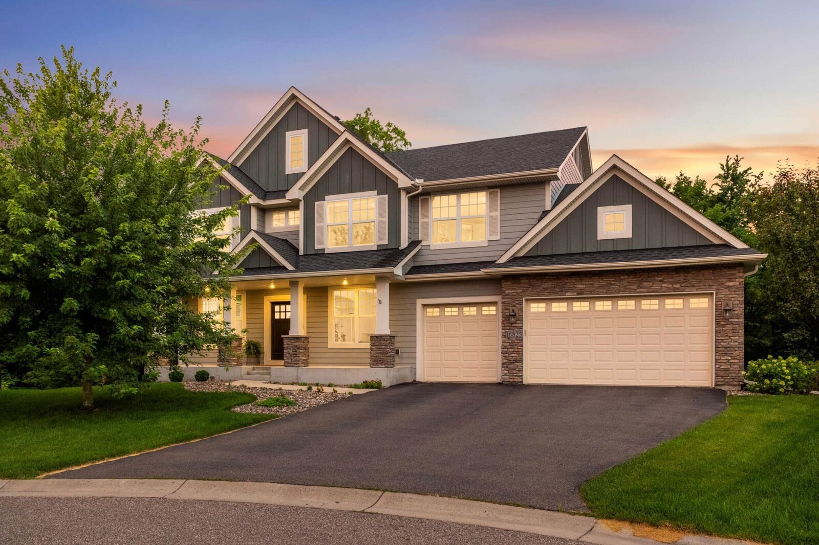 Property Photo:  16825 51st Place N  MN 55446 