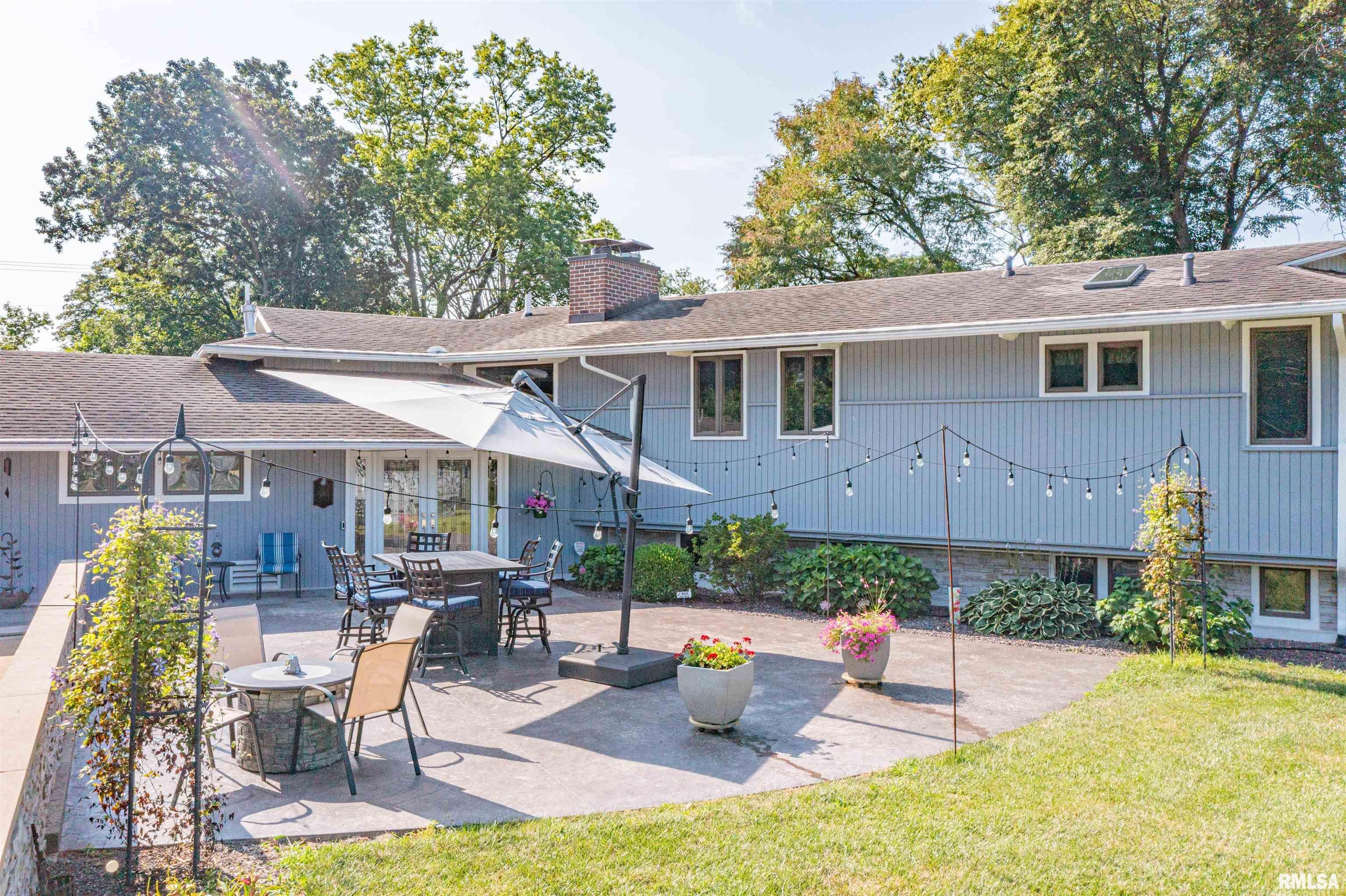 Property Photo: 1114 S Perrine Street IL 62801