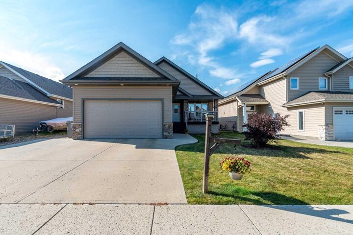 5228 15  Lloydminster AB T9V 0Y2 photo