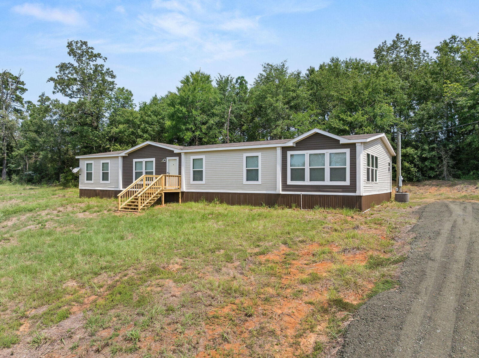 Property Photo: 90 Dallas Ln LA 71449