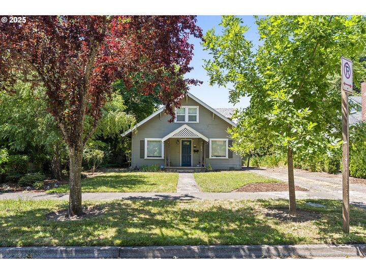 Property Photo: 2158 Alder St OR 97405