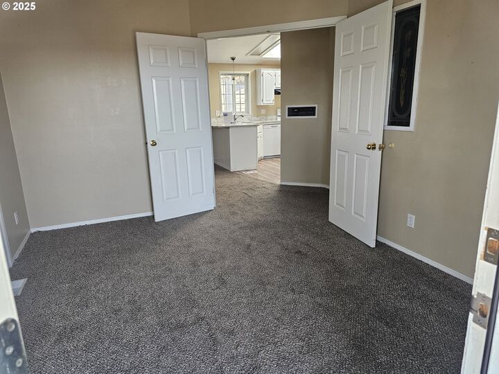Property Photo: 16500 SE 1st St 144 WA 98684