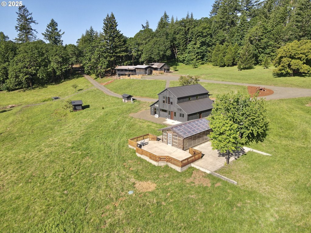 Property Photo:  11890 SW Dupee Valley Rd  OR 97128 