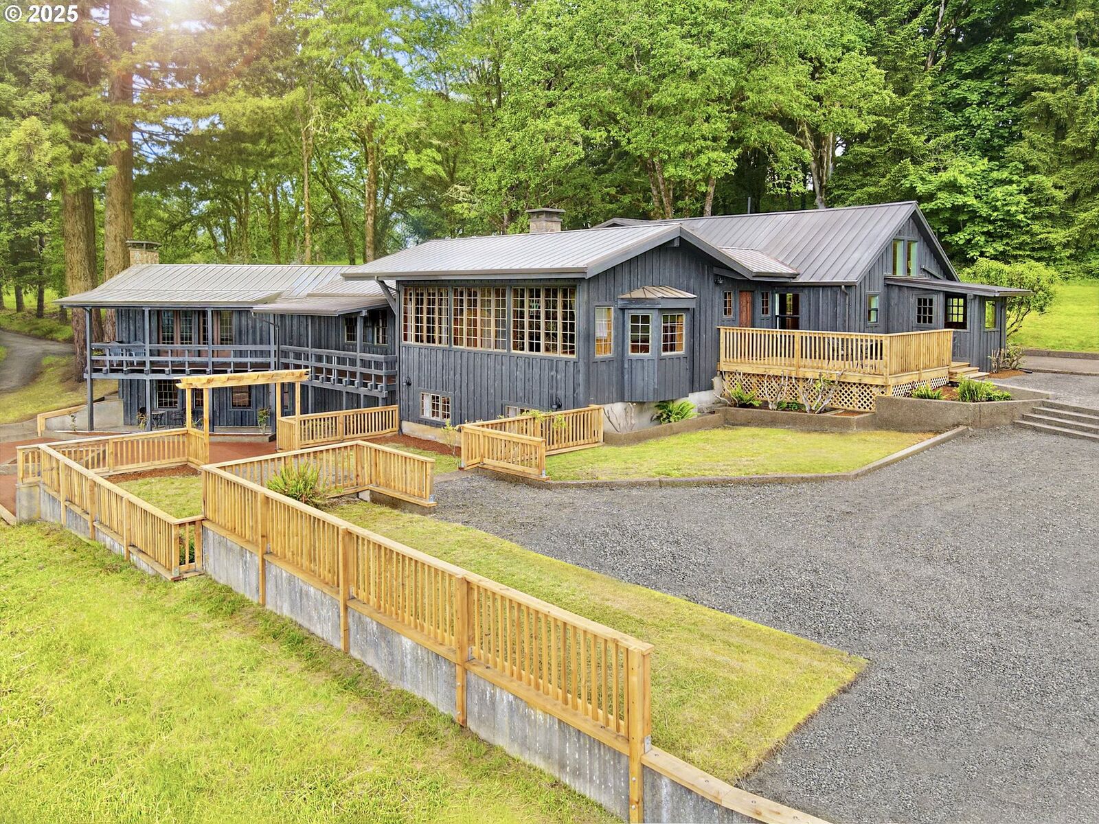 Property Photo: 11890 SW Dupee Valley Rd 1 OR 97128