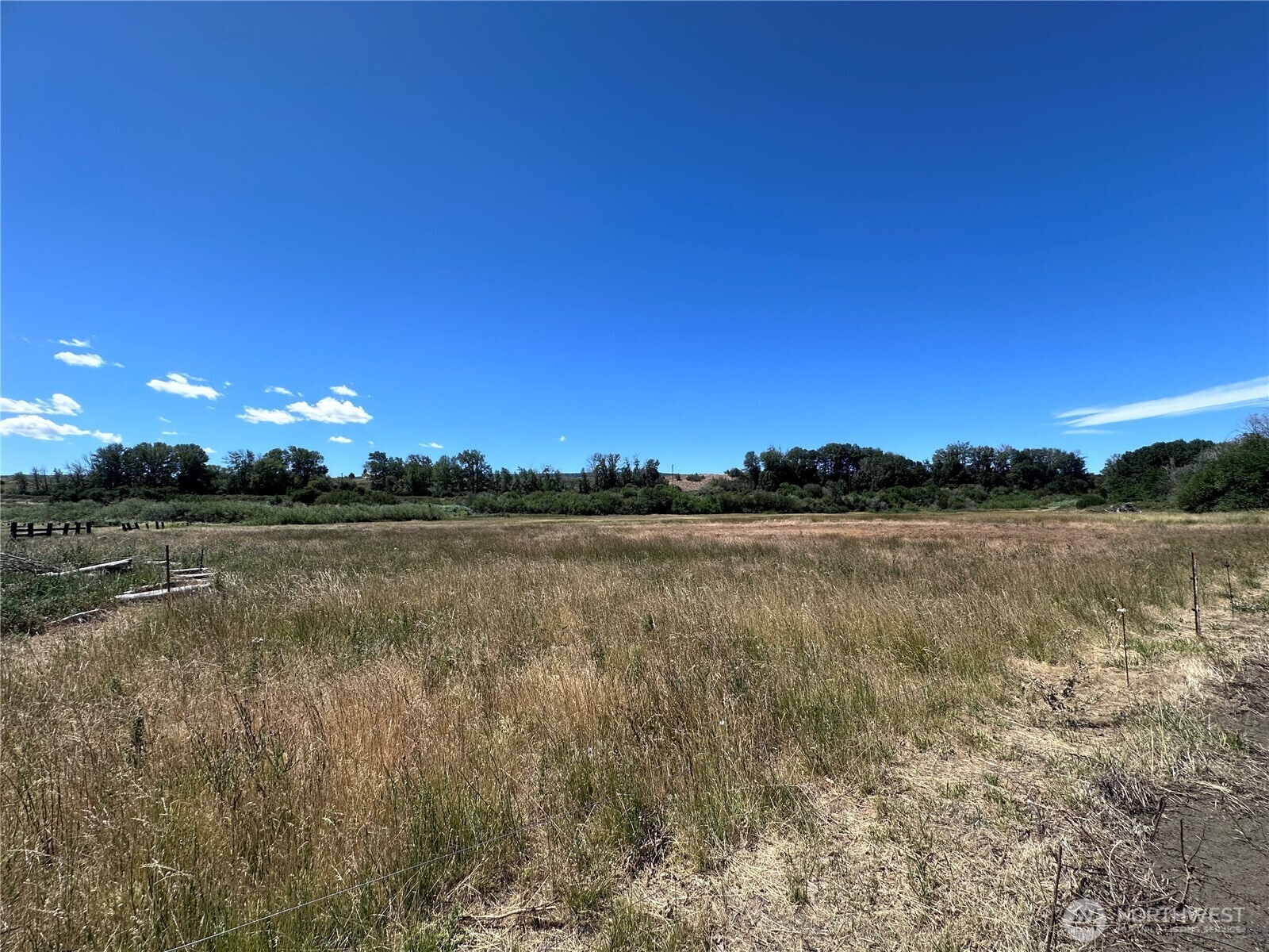 Property Photo:  11485 Xxx N Thorp Highway  WA 98946 