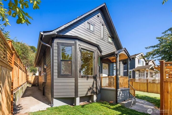 Property Photo: 5916 18th Avenue S WA 98108