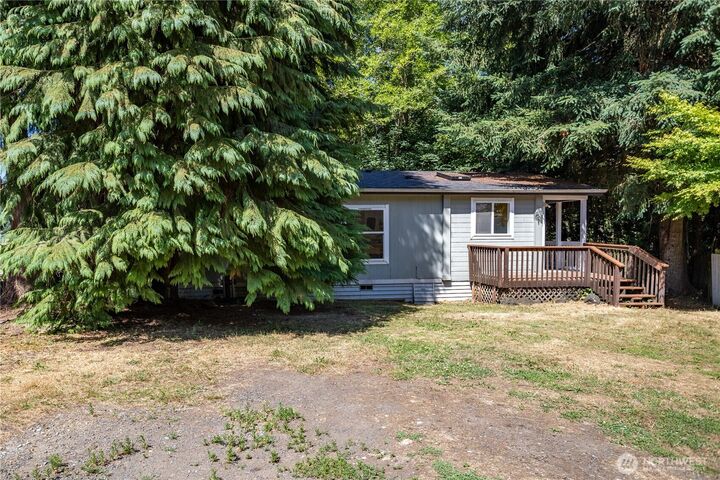 Property Photo:  111  Spring Court  WA 98593 